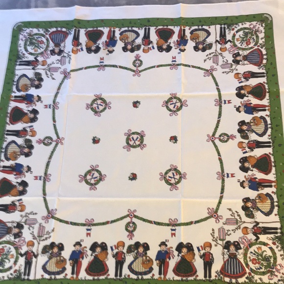 HANSI French Tablecloth 39 inch square NWT - Picture 12 of 16